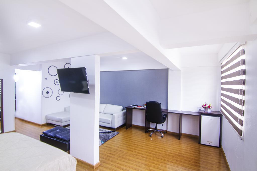 Hotel Regina Cochabamba Buitenkant foto