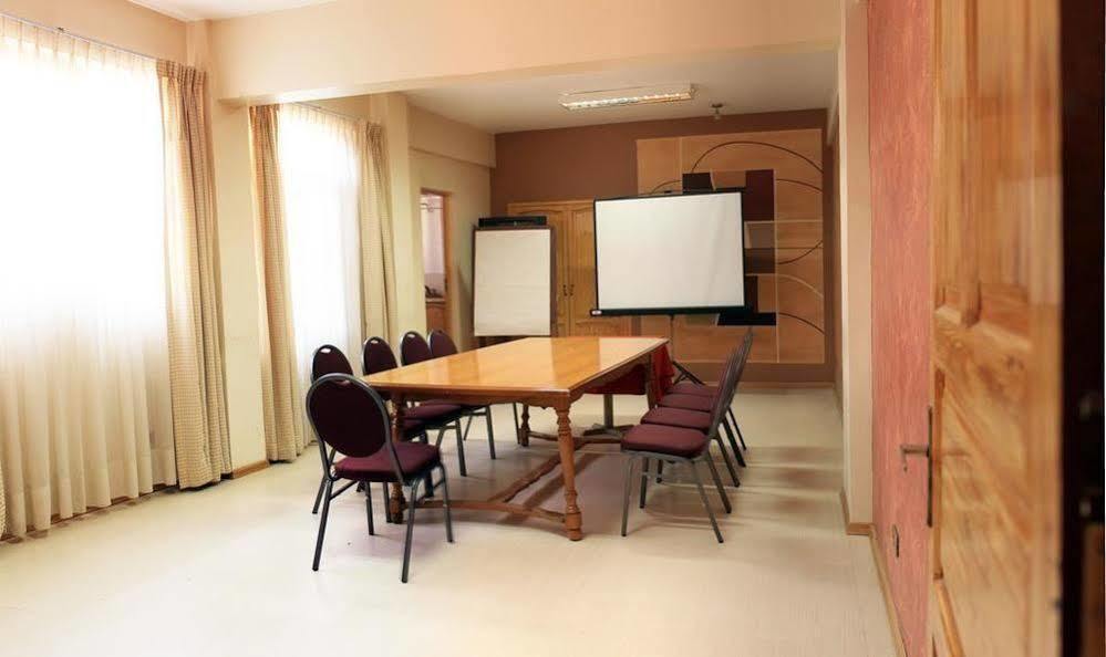 Hotel Regina Cochabamba Buitenkant foto