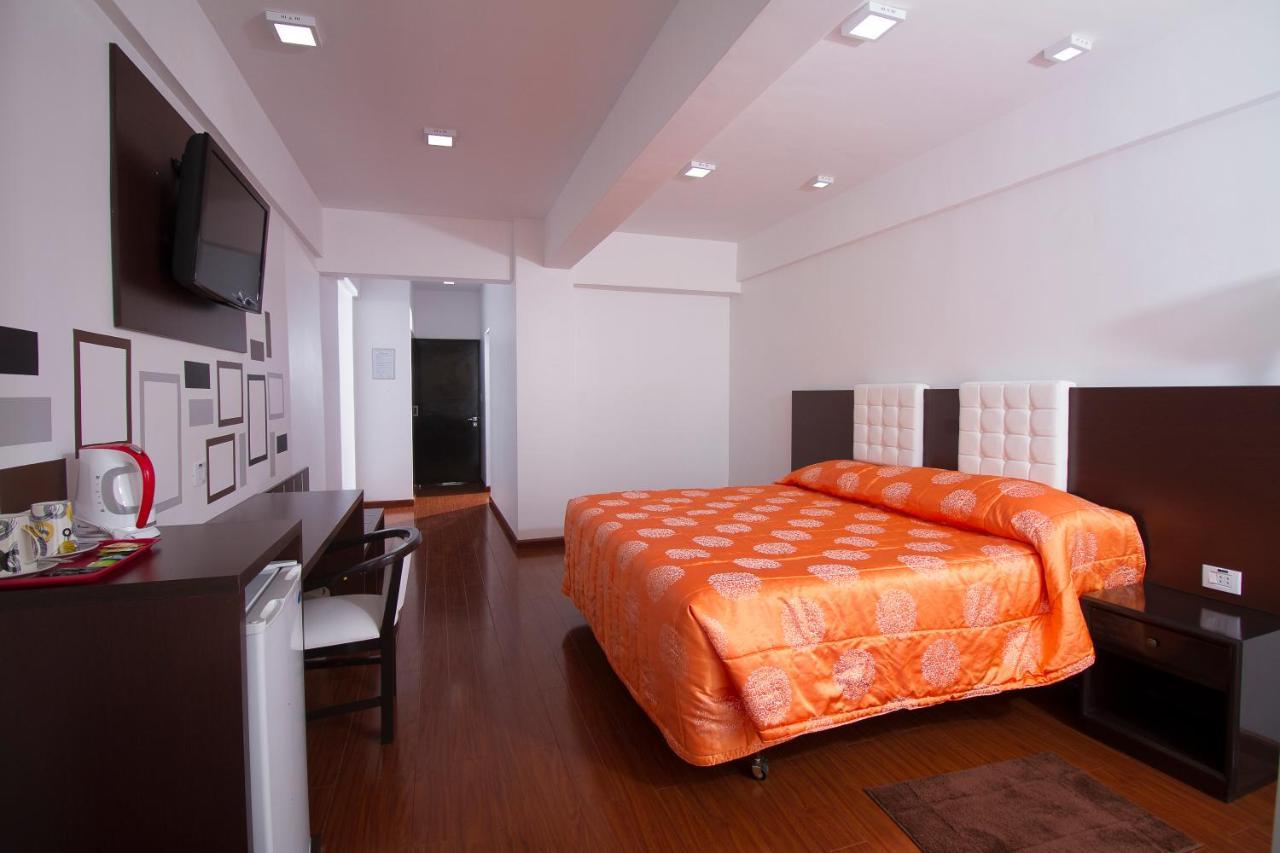 Hotel Regina Cochabamba Buitenkant foto